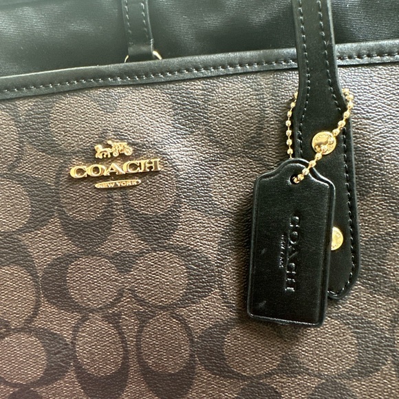 Coach Tote with Black Trim - Picture 14 of 14